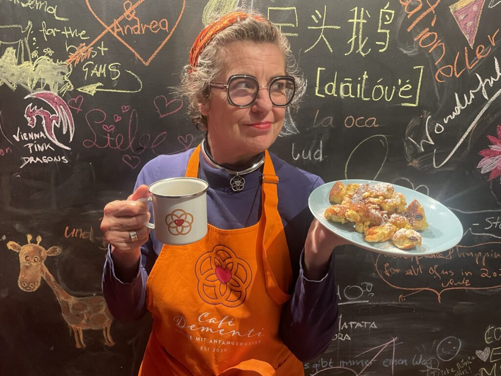Virtin Katharina kocht Kaiserschmarrn im Cafe Dementi